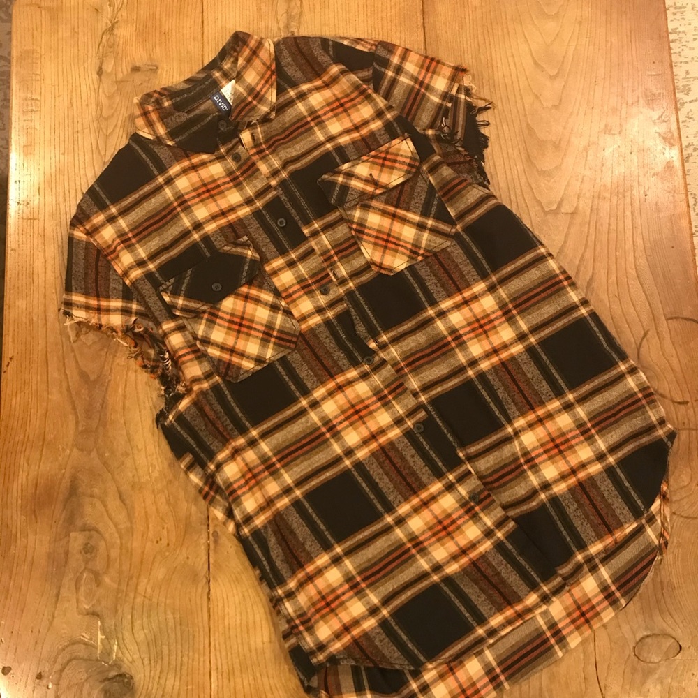 H&M Cut-off Flannel